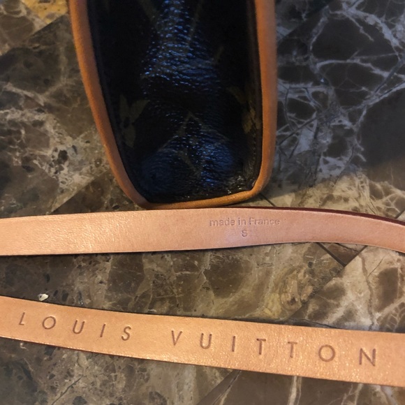 AUTH Louis Vuitton Florentine Belt Bag EXCELLENT🌺 - Picture 6 of 8